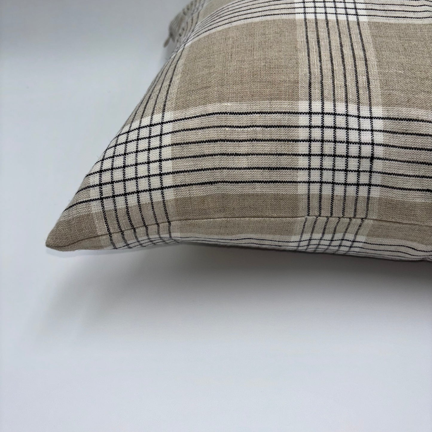 Leah - yarn dyed linen pillow cover (beige)
