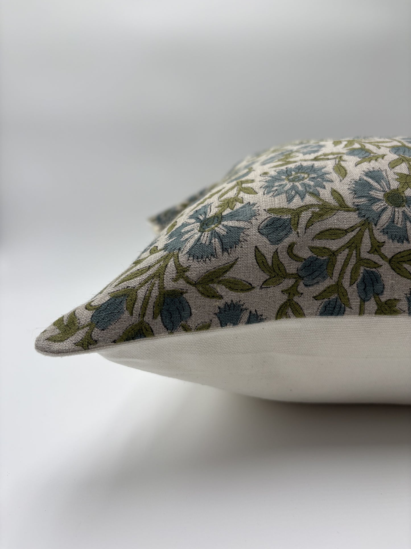 Kaya - hand block printed linen pillow cover (green)