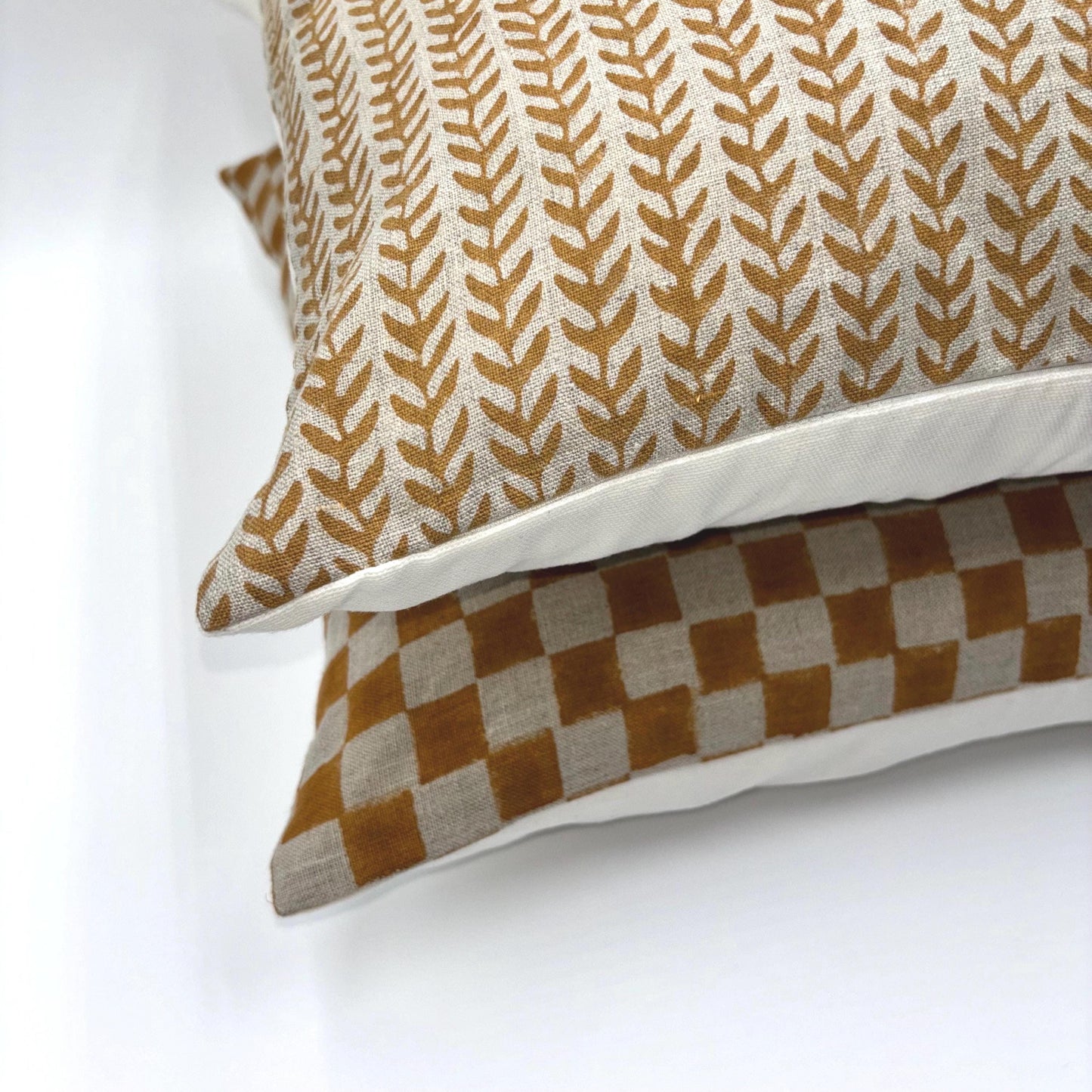 Maya - hand block printed linen pillow cover (rust)