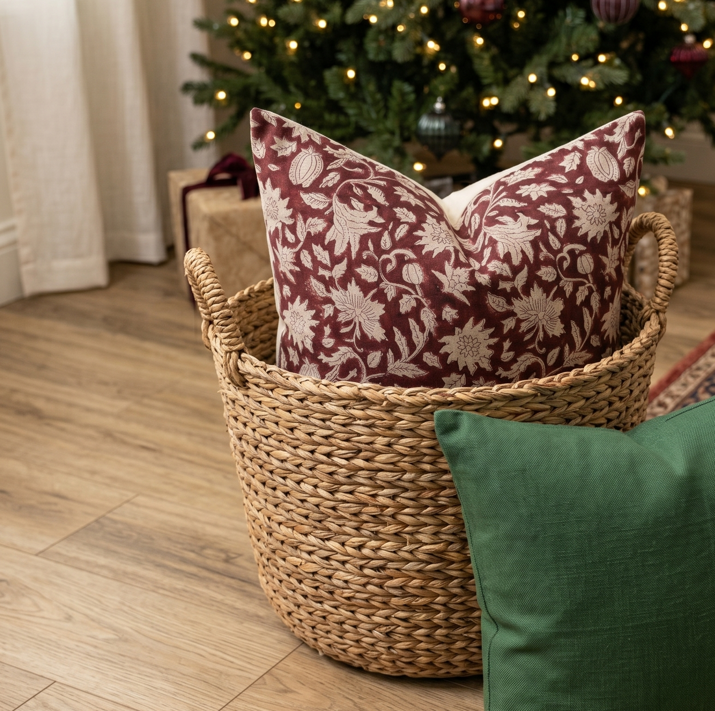 Block printed linen pillow cover - Xmas red (Cranberry)