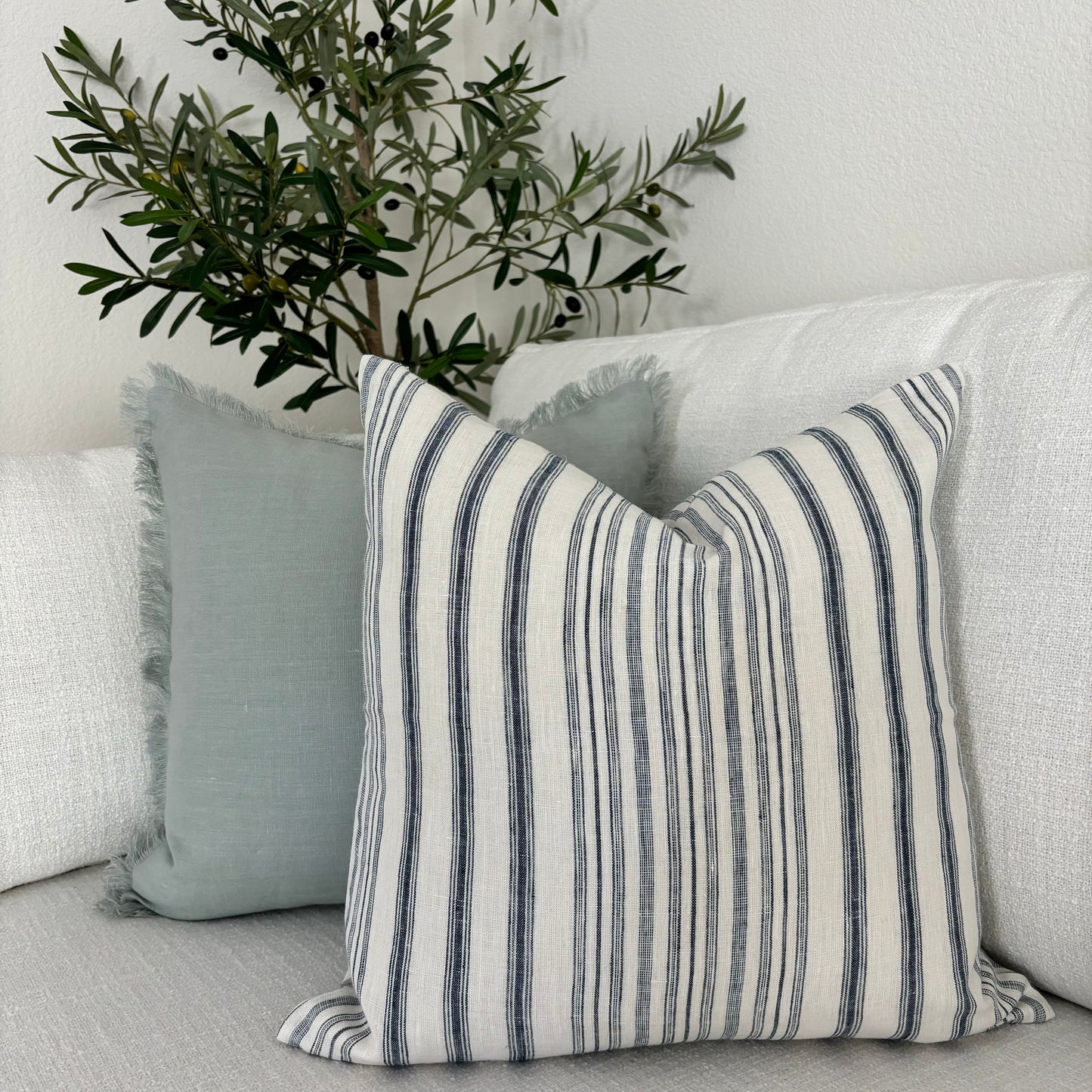 Ellie - yard dyed linen pillow cover (blue)