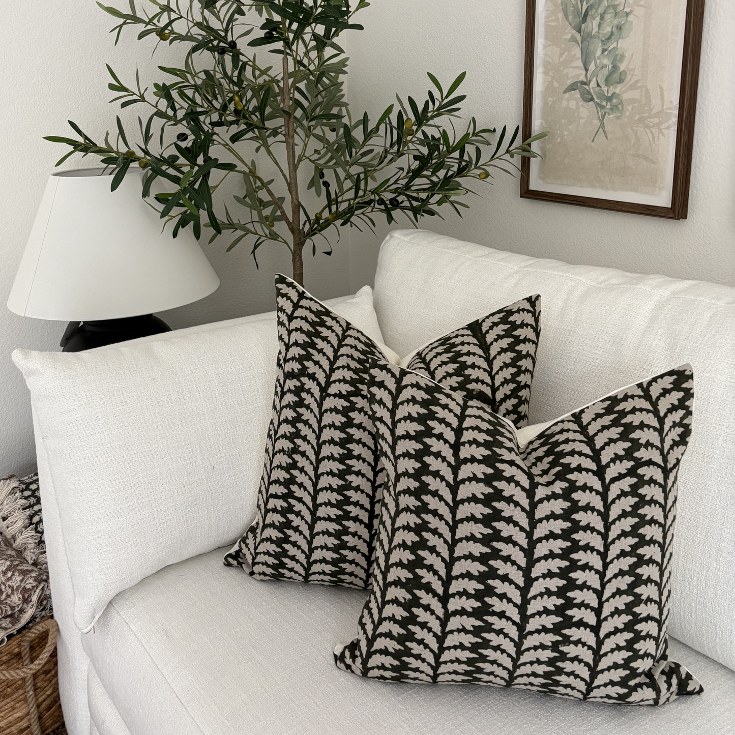 Floral pillow cover - green (Eva)
