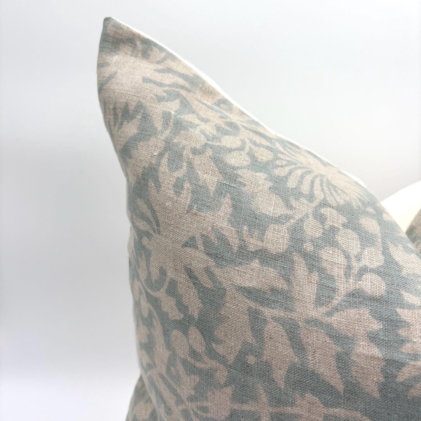 Laila - hand block printed linen pillow cover (blue)