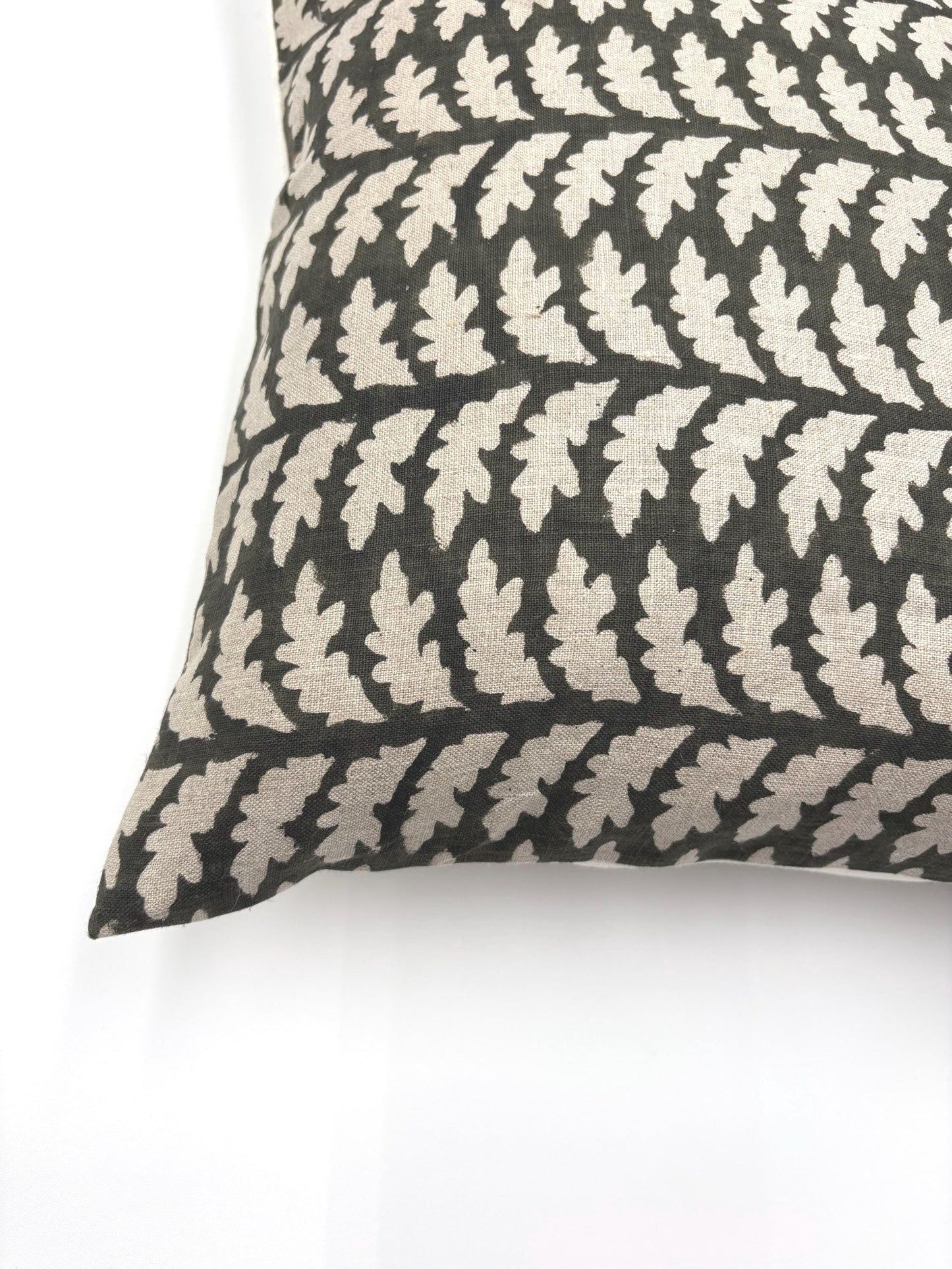 Christmas - hand block printed linen pillow cover (green)