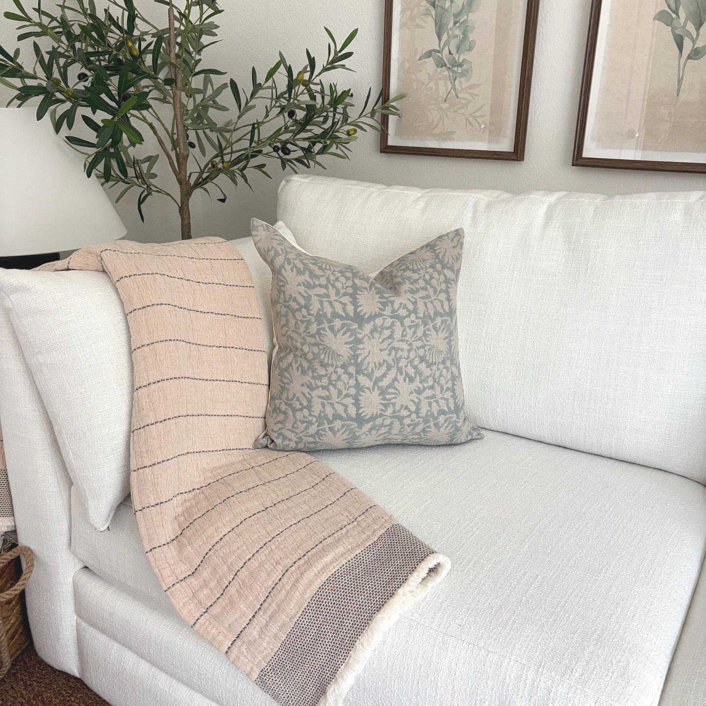 Laila - hand block printed linen pillow cover (blue)