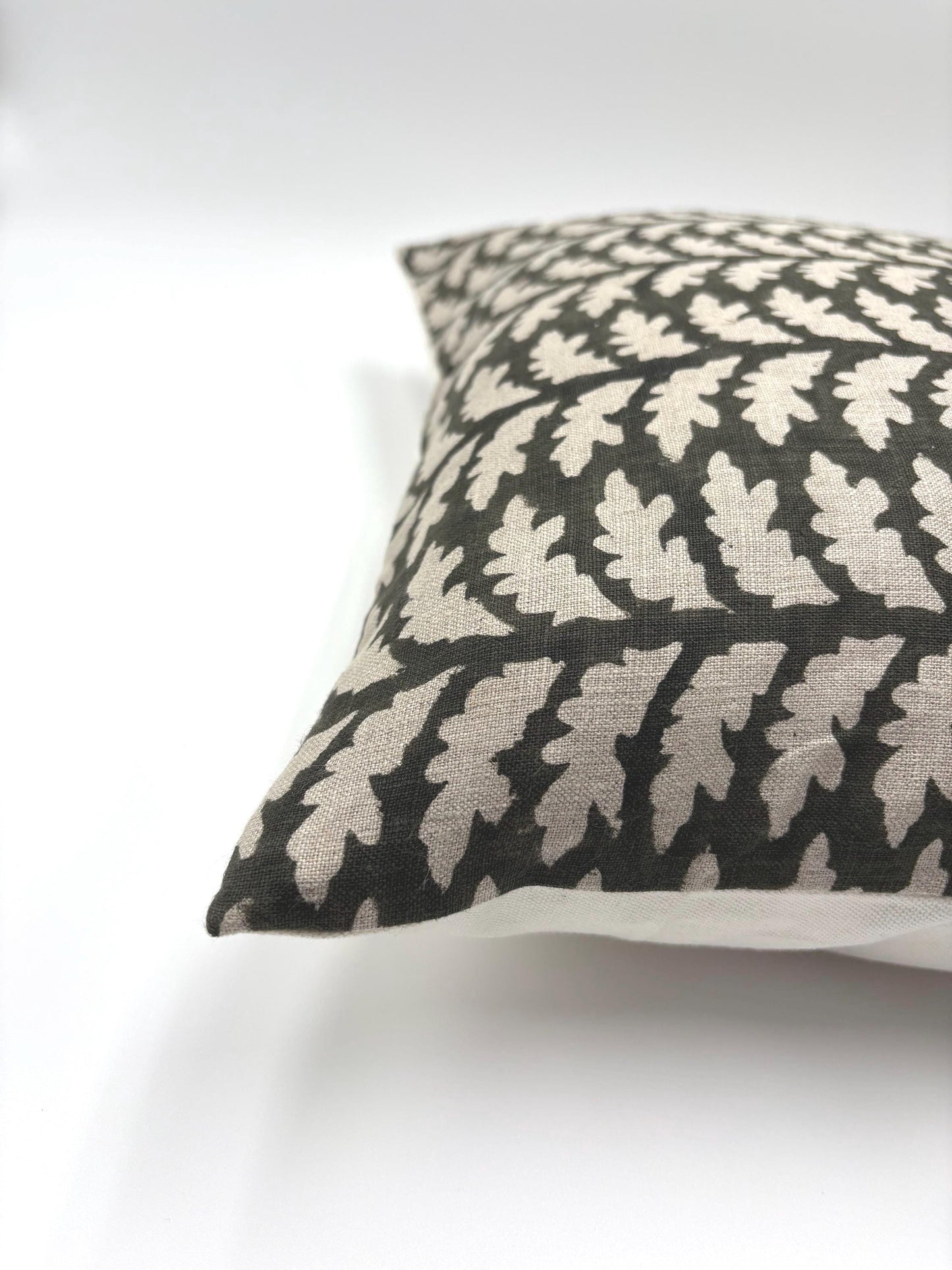 Christmas - hand block printed linen pillow cover (green)